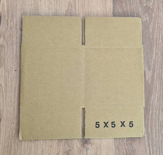 Cardboard Box (ideal for mugs)